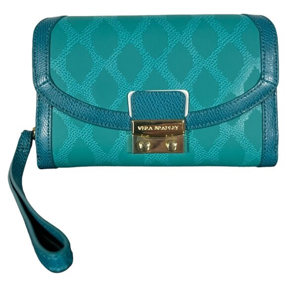 VERA BRADLEY Ultimate Wristlet, Ikat Diamonds Teal, Genuine Leather - Picture 1 of 6